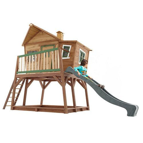 Image of kind-glijd-van-glijbaan-speelhuisje-max-axi-hout