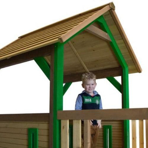 Image of kind-speelt-speelhuisje-atka-met-schommel-jouw-speeltuin-AXI