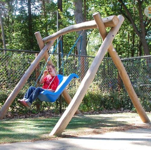 enkele-robinia-houten-schommel-sicuro-voor-mindervaliden-kruipschommel