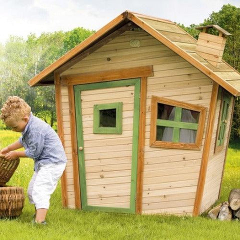 Image of houten-speelhuisje-alice-axi-kind-speelt-jouw-speeltuin