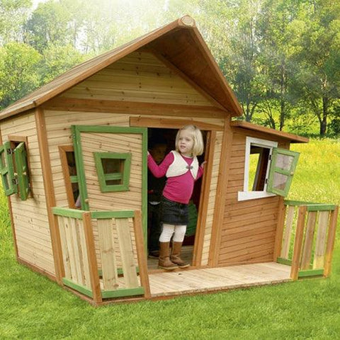 Image of kind-speelt-in-houten-kinderspeelhuisje-lisa-van-axi