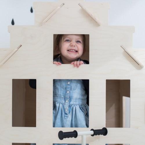 kinder-speelhuisje-woodenplay-trapgevel-jouw-speeltuin-kind