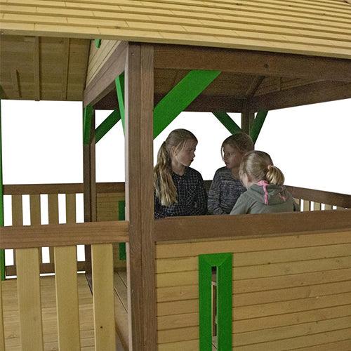 meisjes-spelen-in-kinder-speelhuisje-meeko-jouw-speeltuin